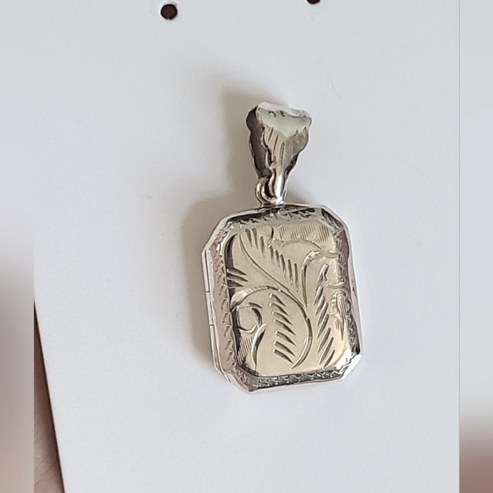 Vintage Chunky Square Sterling Silver Filigree Engraved Floral Locket Pendant